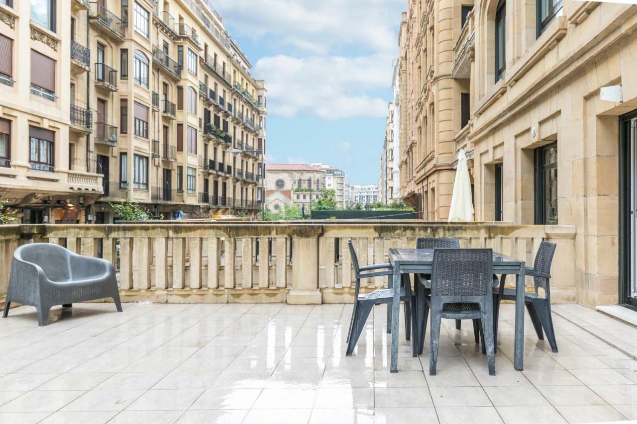 Zurriola Suites By Forever Rentals San Sebastian Luaran gambar